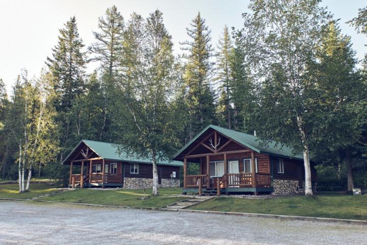 Paddle Ridge Villa West Glacier Bagian luar foto