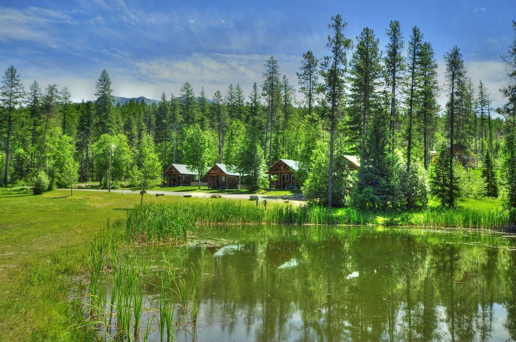 Paddle Ridge Villa West Glacier Bagian luar foto