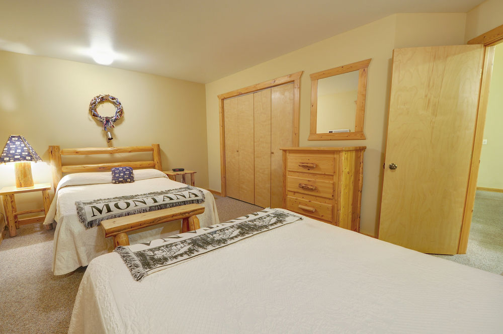 Paddle Ridge Villa West Glacier Bagian luar foto
