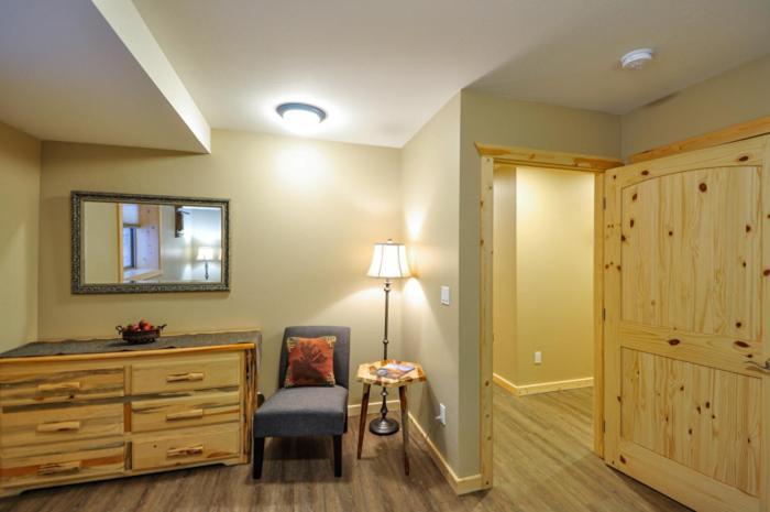 Paddle Ridge Villa West Glacier Bagian luar foto